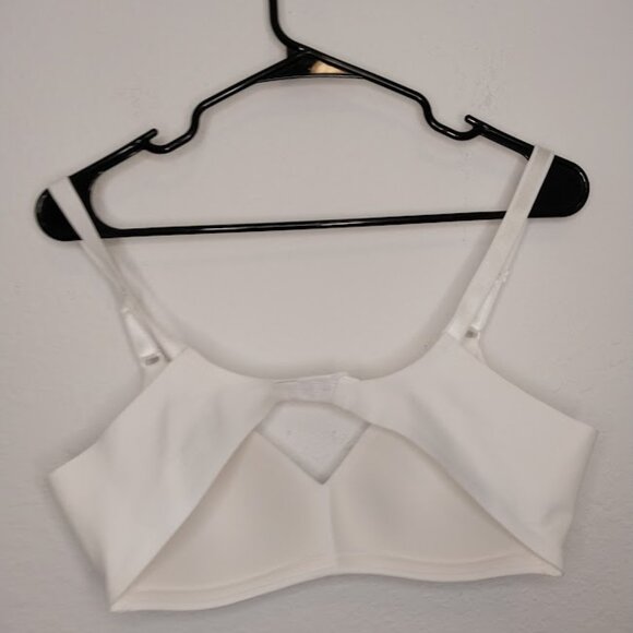 Warner's Bra - Picture 4 of 5